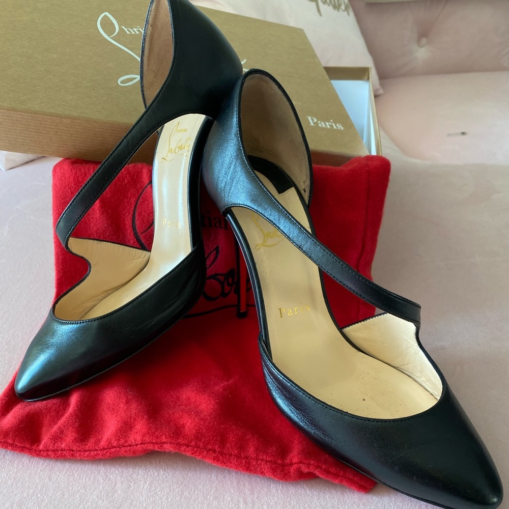 E U C Christian Louboutin “Catchy One” 100 Napa Shiny leather SZ 37.5    7 1/2